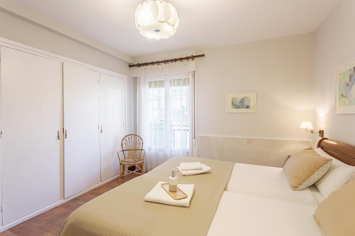 Pension Zarauz Playa ภายนอก รูปภาพ